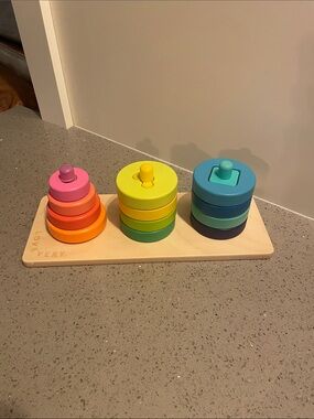 Lovevery Twist & Pivot Puzzle